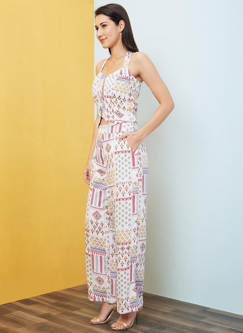 جلو باص طقم بلوزة قصيرة بطبعة باتش وسراويل بالازو نسائي من جلوبس - Image 3